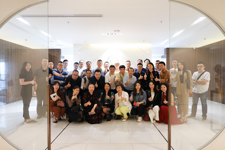 1539766043126491.jpg 1.jpg