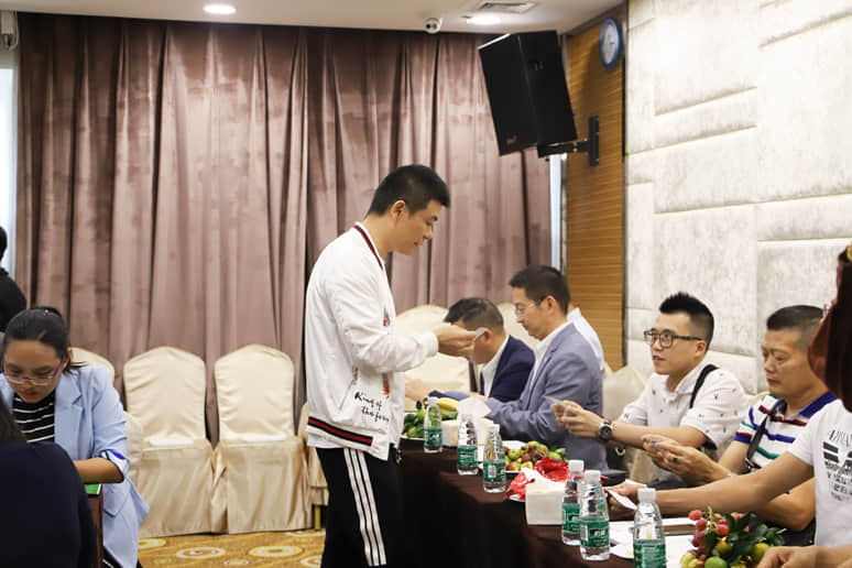 1539766515353764.jpg 5.jpg